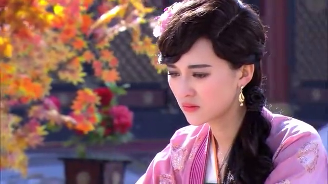 兰虹虹纠结又痛苦,怎料欧阳轩趁虚而入,当场向她表白!