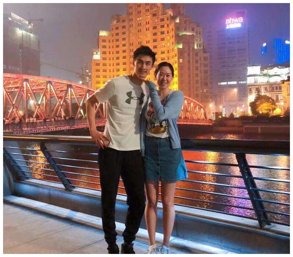 夫妻二人都是国手,曾顶替魏秋月成名|方颖超|米扬|上海女排_新浪新闻