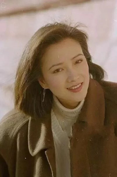 她是唯一演全四大名著的人,因长相美在车站被发掘,现在依然很美休闲区蓝鸢梦想 - Www.slyday.coM 她是唯一演全四大名著的人,因长相美在车站被发掘,现在依然很美休闲区蓝鸢梦想 - Www.slyday.coM