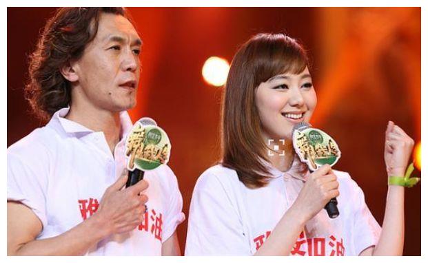 美女主持王冠沉寂5年回归央视,人生华丽反转|央视|向幸福出发|美女