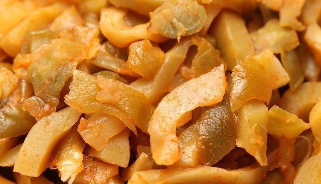 台湾榨菜哥收到两箱榨菜很激动知道怎么吃么