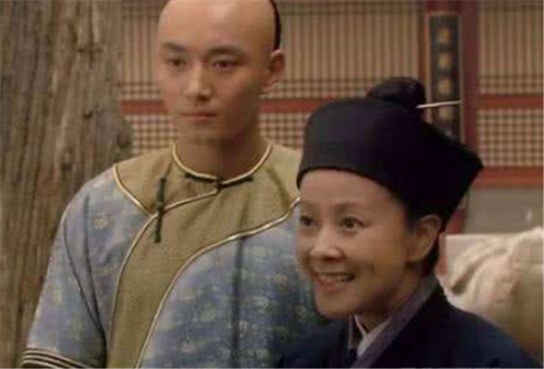 波利斯卡，一个受到母亲唆使的“骗子”，为何还有人甘...