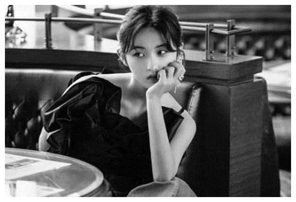 张子枫曾经三次拒绝跑男的邀请，理由只有6个字，却让人无法反驳休闲区蓝鸢梦想 - Www.slyday.coM