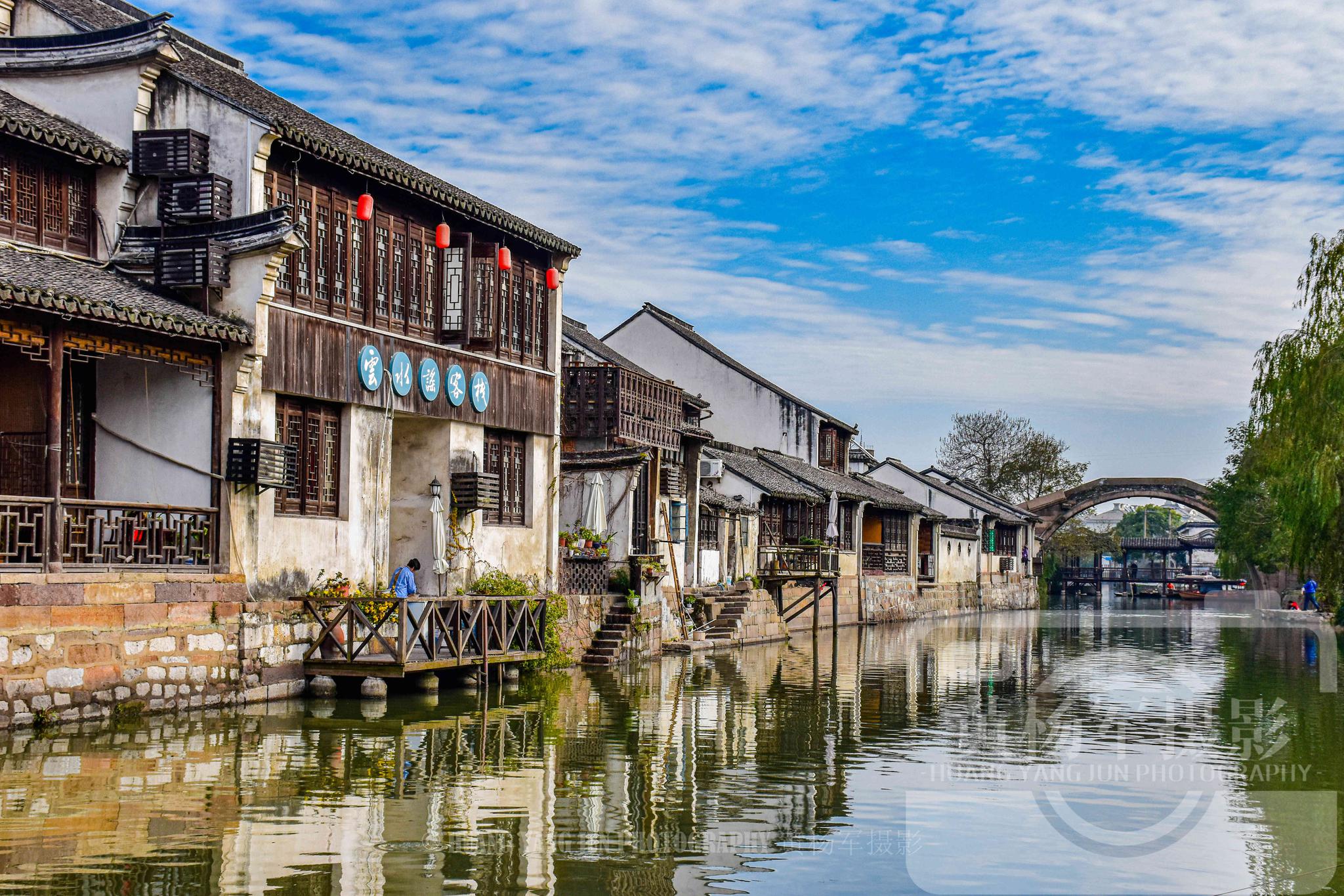 浙江湖州南浔古镇,清幽古朴的江南水乡景色美如画,非常适合漫步