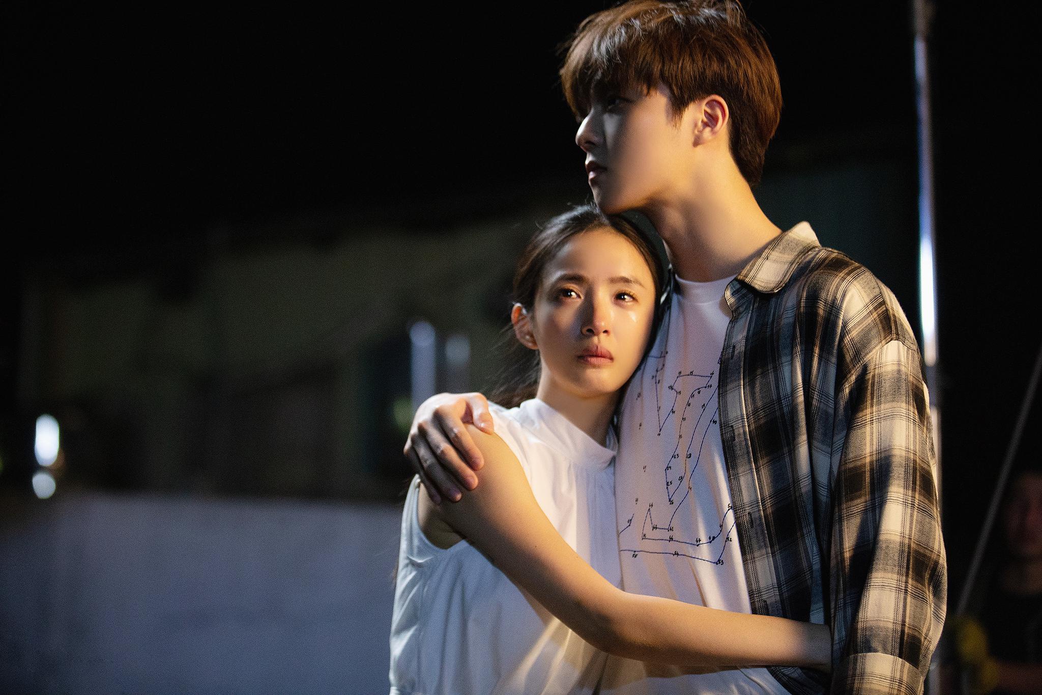 陈立农微电影mv两部曲全网上线,精湛演技诠释多面角色