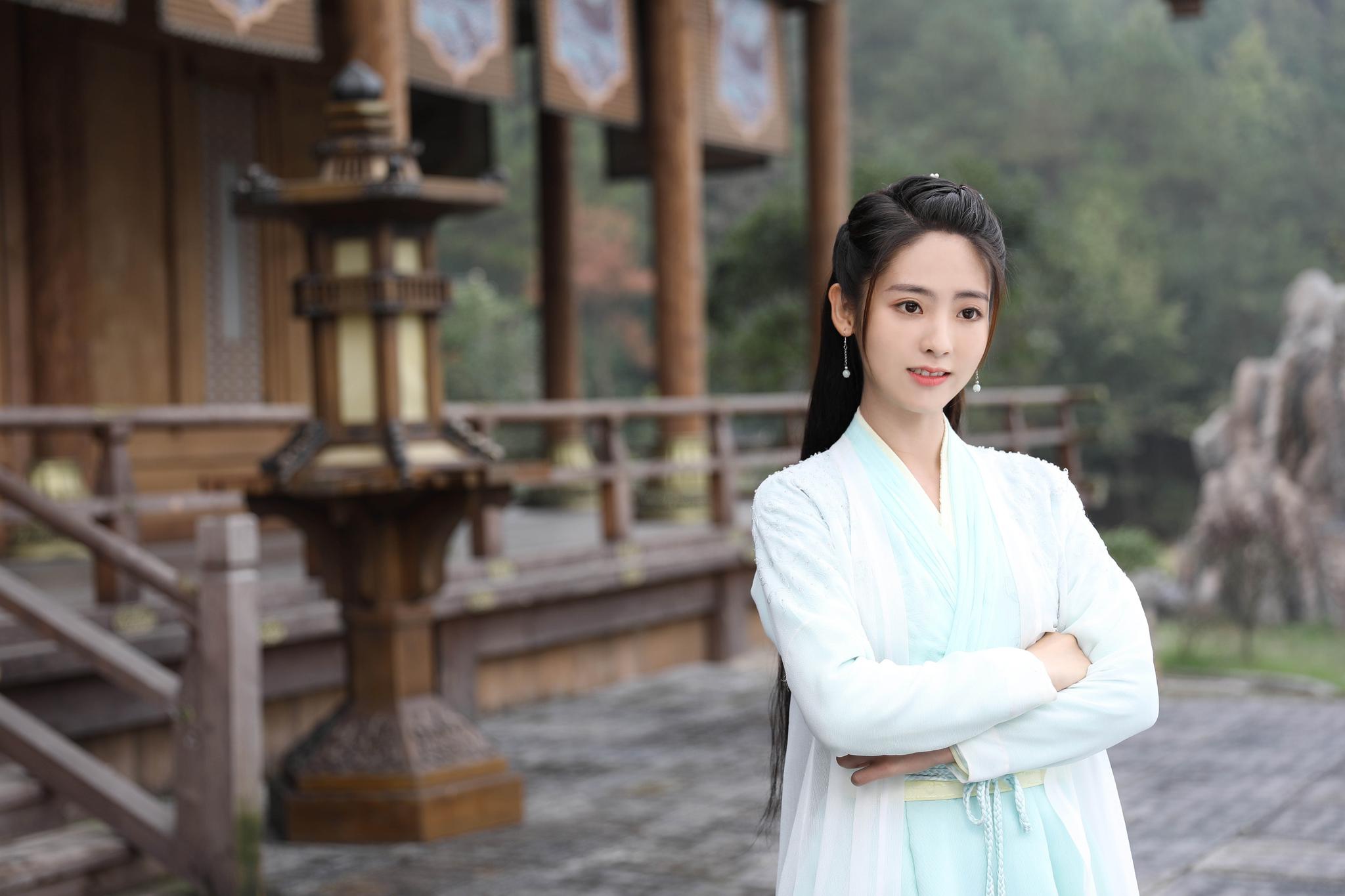 邢菲《明月曾照江东寒》哭戏获赞 情绪大爆发引共鸣