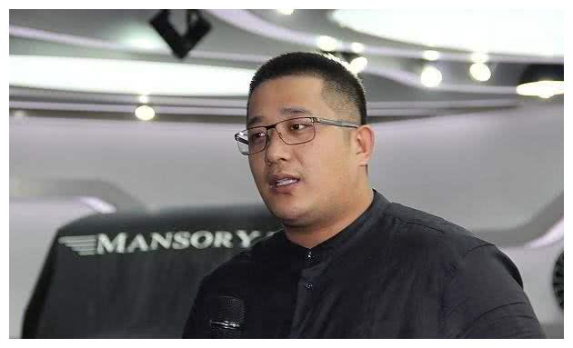 "北上皇"酷爱超跑,买6000万兰博基尼,王思聪也自愧不如