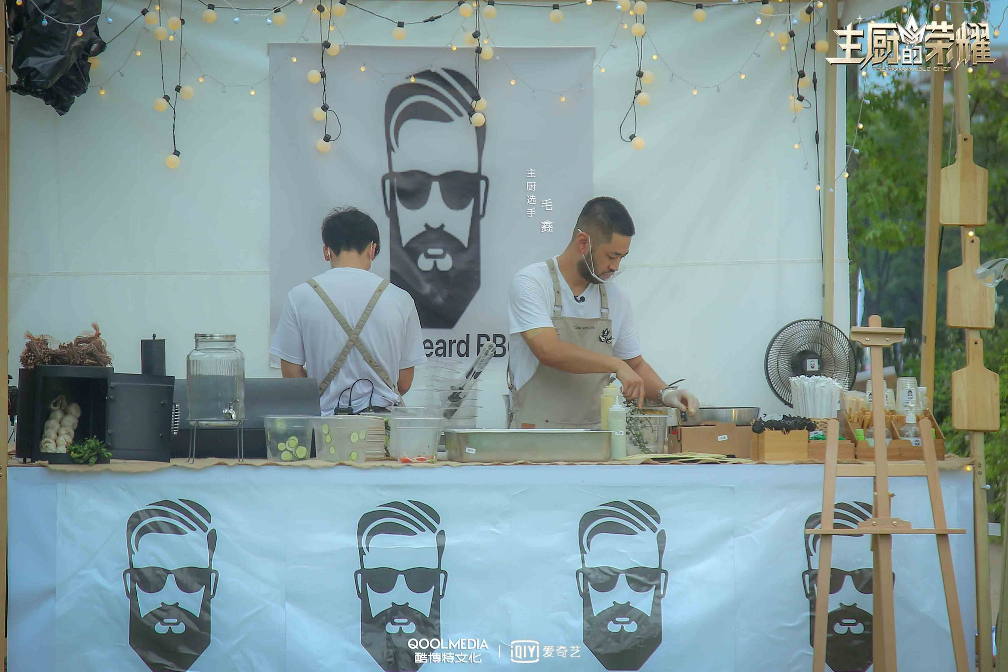 六大选手争夺冠军战席位高燃比拼力争主厨的荣耀