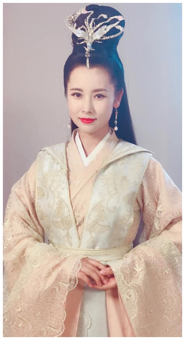 神雕侠侣黄蓉美过女儿的师娘专业户杨明娜