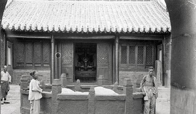 老照片之清末1907年山东泰山珍贵影像休闲区蓝鸢梦想 - Www.slyday.coM