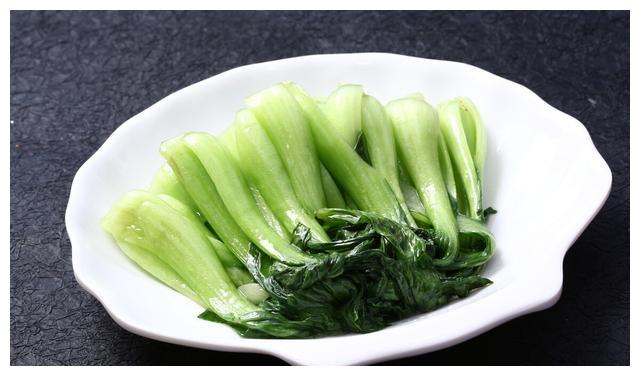 做蒜蓉上海青学会下锅炒两遍翠绿鲜嫩不出水营养不流失