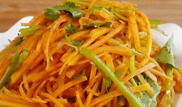 红薯这样吃还是第一次见!原来还可以这么的好吃,酸辣脆齐全休闲区蓝鸢梦想 - Www.slyday.coM 红薯这样吃还是第一次见!原来还可以这么的好吃,酸辣脆齐全休闲区蓝鸢梦想 - Www.slyday.coM