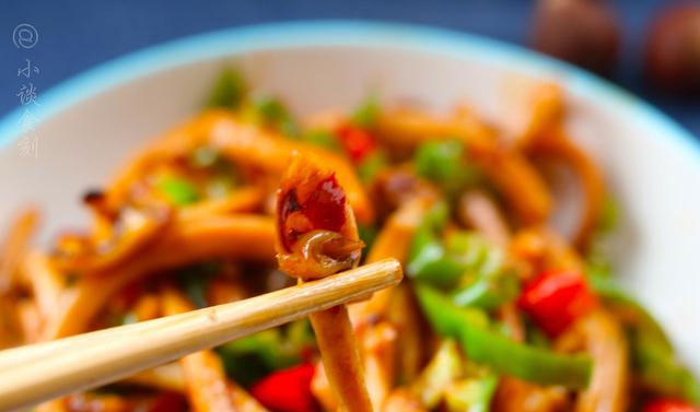 12块钱一只的干货,下锅炒一炒,香辣有嚼劲,比吃猪肉强多了休闲区蓝鸢梦想 - Www.slyday.coM 12块钱一只的干货,下锅炒一炒,香辣有嚼劲,比吃猪肉强多了休闲区蓝鸢梦想 - Www.slyday.coM