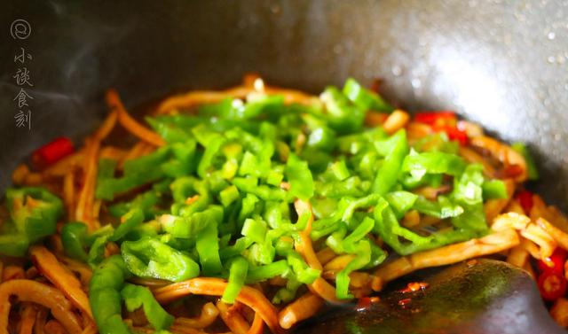 12块钱一只的干货,下锅炒一炒,香辣有嚼劲,比吃猪肉强多了休闲区蓝鸢梦想 - Www.slyday.coM 12块钱一只的干货,下锅炒一炒,香辣有嚼劲,比吃猪肉强多了休闲区蓝鸢梦想 - Www.slyday.coM