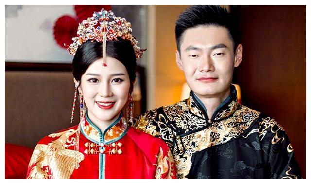 张培萌妻子再回应列出已报警的3次家暴并晒出抢孩子视频