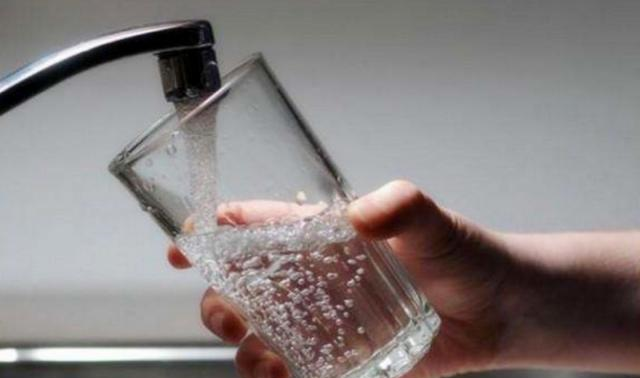 欧美人喜欢喝可乐，<a href=