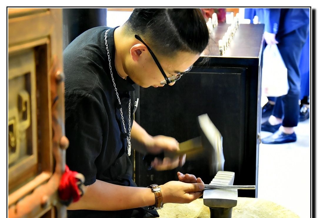 纪实-店铺里的制玉师 制玉工艺