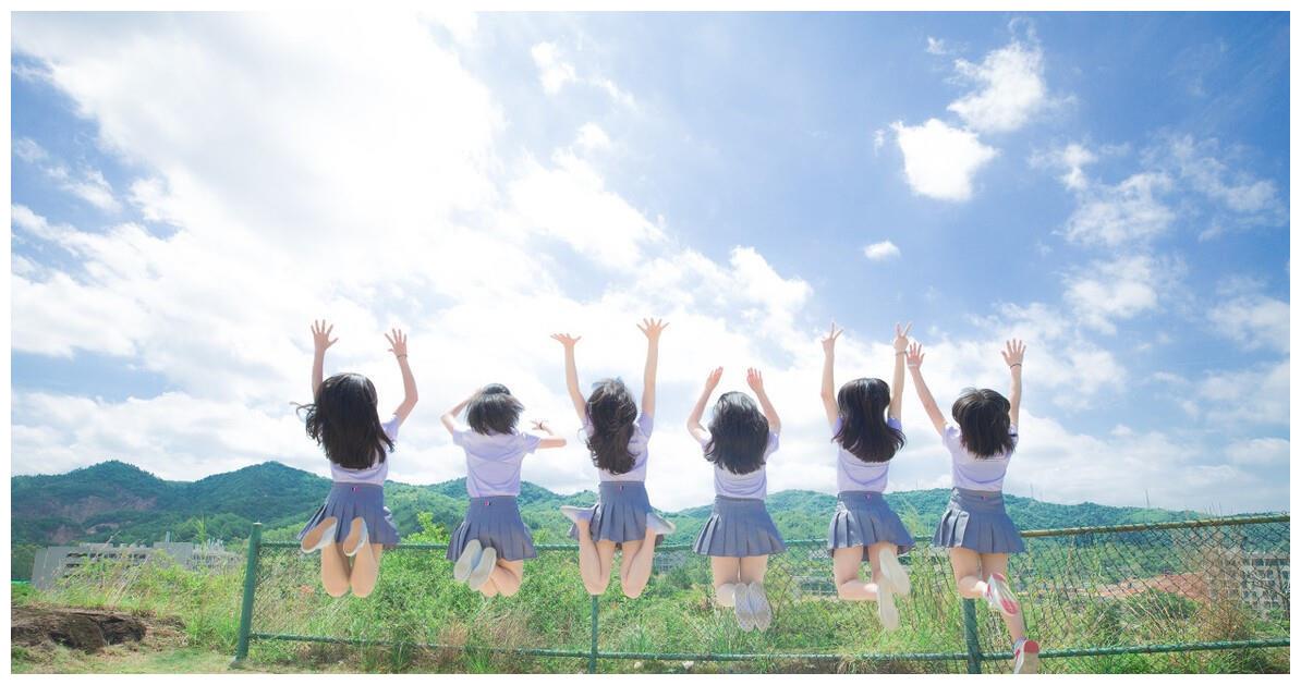 毕业了,让我们道一声珍重,在泪水中挥手告别