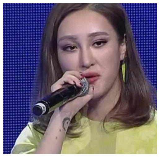 因忘不了前男友不愿牵手,结果被导演组轰出去|妮努尔|方妮努尔|男嘉宾