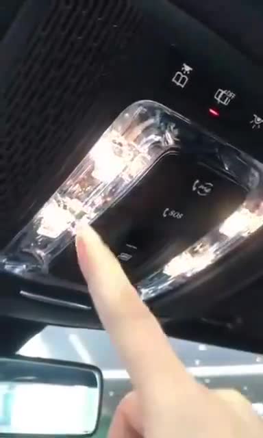 奔驰A的<em>阅读</em><em>灯</em>设计看着就很上档