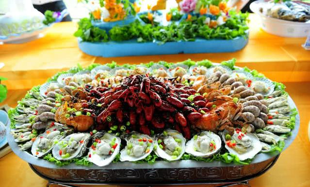 日本人爱吃河豚<a href=