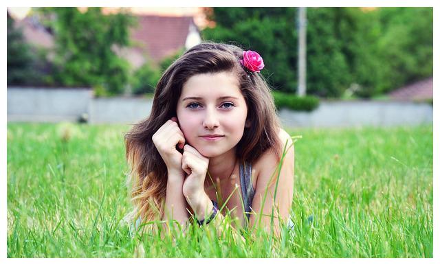 内心美丽善良的4个星座女,无论多大,总像孩子一样单纯