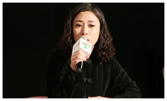 高压锅阿姨刘丹与黄磊是同学低调演话剧近三十年终于爆火