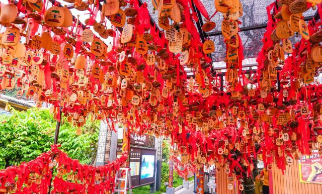 中国最具特色的文化街区,不仅有风情美食,还有千年古街韵味休闲区蓝鸢梦想 - Www.slyday.coM 中国最具特色的文化街区,不仅有风情美食,还有千年古街韵味休闲区蓝鸢梦想 - Www.slyday.coM