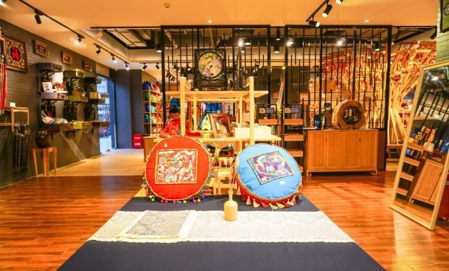 中国最具特色的文化街区,不仅有风情美食,还有千年古街韵味休闲区蓝鸢梦想 - Www.slyday.coM 中国最具特色的文化街区,不仅有风情美食,还有千年古街韵味休闲区蓝鸢梦想 - Www.slyday.coM