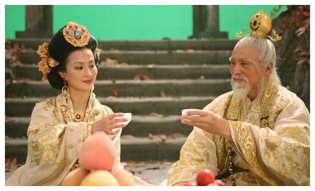 28岁生下刘亦菲为女儿放弃事业丢掉婚姻刘晓莉经历了什么