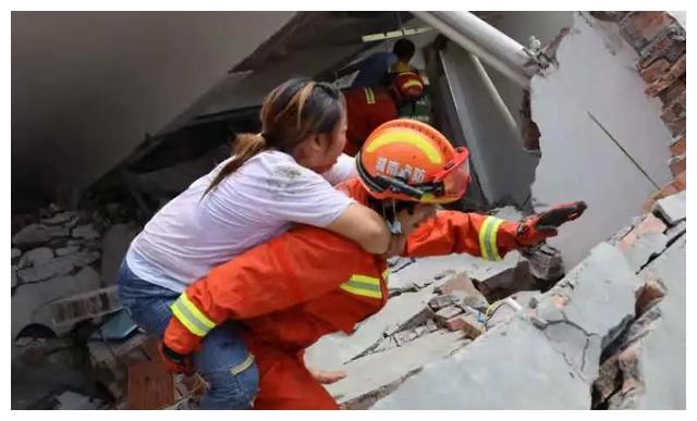 湖南郴州汝城民房垮塌12人被困，已造成3人死亡