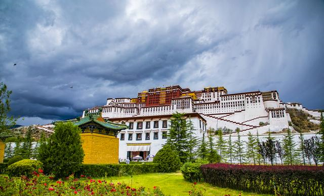 布达拉宫也闭馆了,在家出不了门的,看看这些独家绝美图片也养眼休闲区蓝鸢梦想 - Www.slyday.coM 布达拉宫也闭馆了,在家出不了门的,看看这些独家绝美图片也养眼休闲区蓝鸢梦想 - Www.slyday.coM