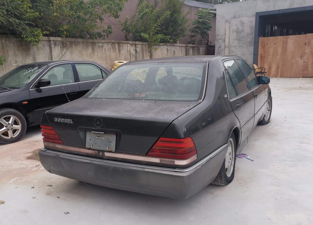 南通启东街头实拍老款奔驰600sel,威风不减当年!_高清图集_新浪网