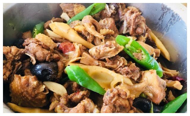 味美鲜香都很开胃,简单的制作方法让你吃得不厌其烦|黄焖鸡|竹笋|焖鸡
