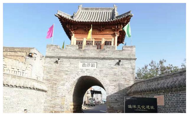 安阳古朴清幽的小村,距今已有6000多年,村里碎砖碎瓦都是文物