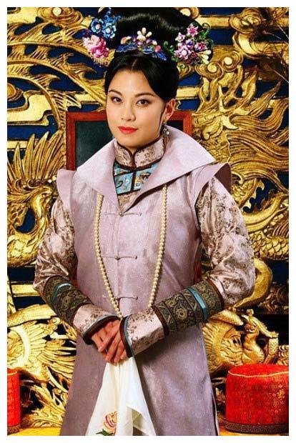 她曾与刘恺威同居3年却劈腿,为嫁豪门绯闻不断,40岁梦想将实现|廖碧儿