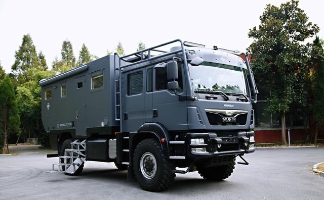 490万一辆的德国man 4x4越野房车永远不会缺油