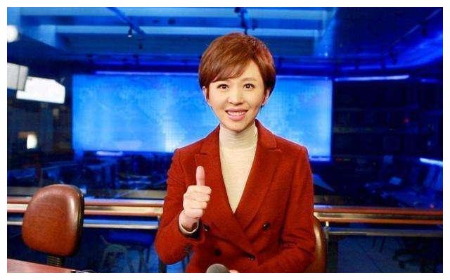 42岁央视最美主持欧阳夏丹终于传来一个好消息网友祝感情顺利
