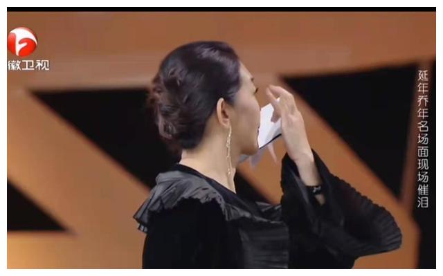 《觉醒年代》剧组再聚首,主持人倪萍现场落泪,续集正在创作中休闲区蓝鸢梦想 - Www.slyday.coM 《觉醒年代》剧组再聚首,主持人倪萍现场落泪,续集正在创作中休闲区蓝鸢梦想 - Www.slyday.coM