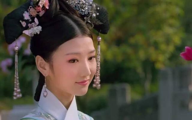 甄嬛传:瑛贵人被皇上处理后,甄嬛为何会微微一笑?一箭三雕