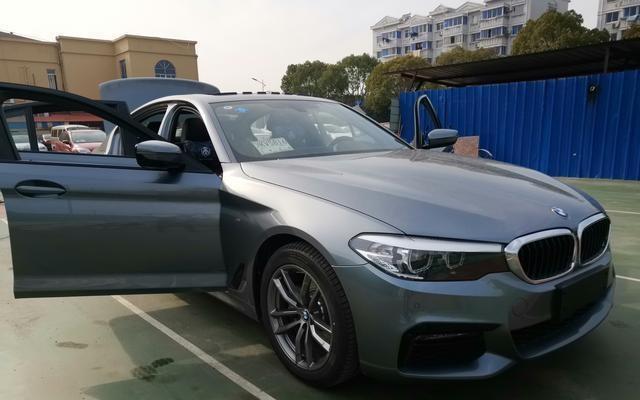 如何选择鸡头和凤尾?应该为宝马330li和525li选择谁?