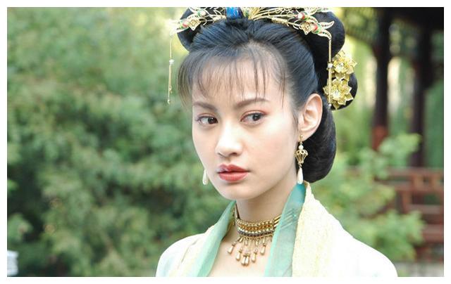 最美反派"江玉燕"复出,新戏合作陈飞宇,晒近照却被质疑换脸