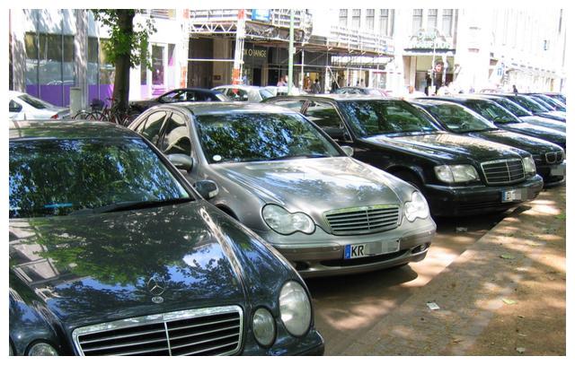 日本的gdp是中国的多少倍_世界前七经济体2021年GDP分享,中国3倍于日本、英德仍受疫情影响(2)