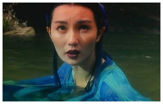 她的小青真的不行放过张曼玉吧看看从前5大美女青蛇