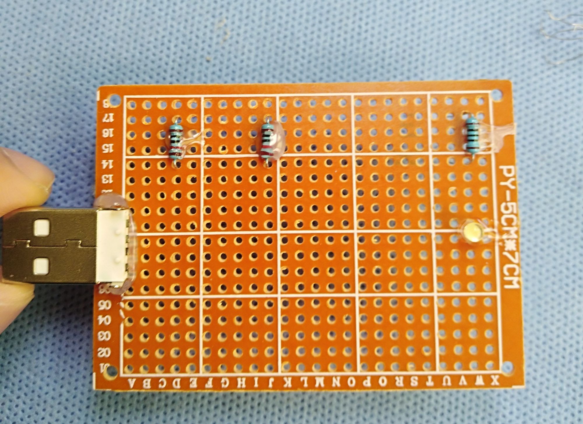 制作一个可以调节发光时间的声控灯