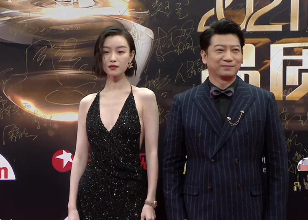 昨天是2021电视剧品质盛典晚会的举办日,晚会在上海盛大举行,美女明星