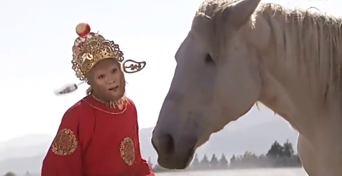 孙悟空骑马和哪吒比较,白马展开双翅飞的极快,哪咤也毫不落后