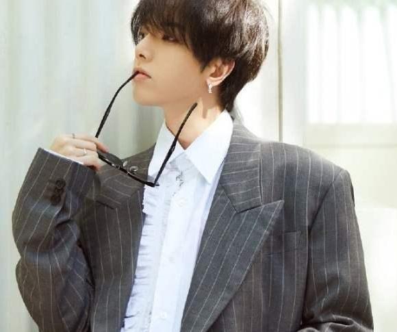 华晨宇perper成功的黑猫出界了,土猫竟然变成幸运锦鲤?