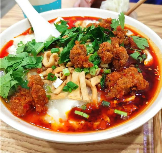牛肉真的很耙,但个人感觉豆腐脑比牛肉更好吃一些!