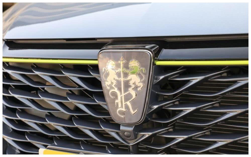 为了使全新车型达到最佳完美的视觉体验,对车标logo也是进行了升级